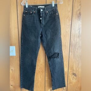 Levi’s premium wedgy straight leg jeans.